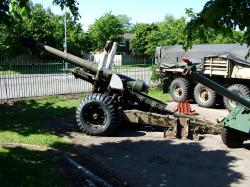 British 5.5 inch medium gun.